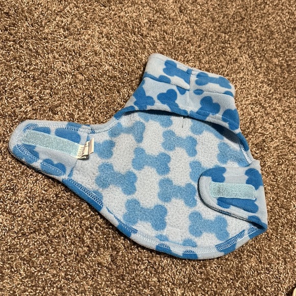 MM brand blue fleece & Velcro top for dogs (XS) - Picture 4 of 11